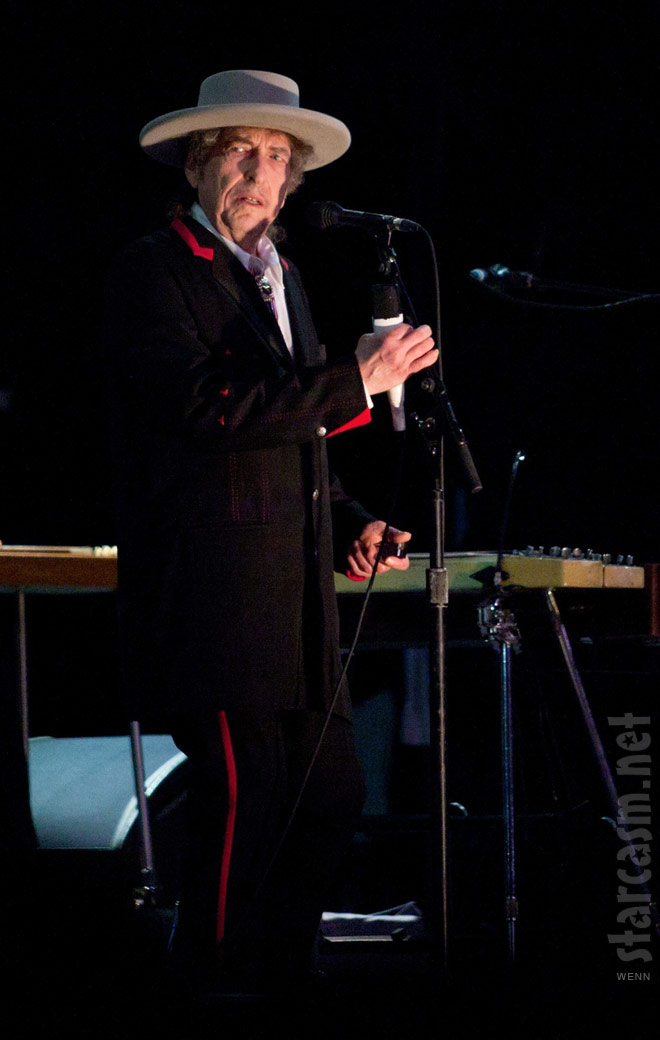 BobDylan2011-04-26BluesfestByronBayAustralia (3).jpg